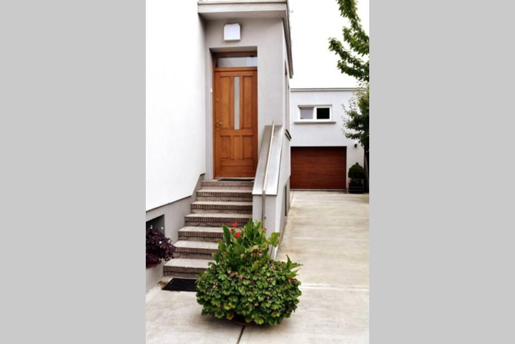 Modern Apartment In Tarnow Luaran gambar